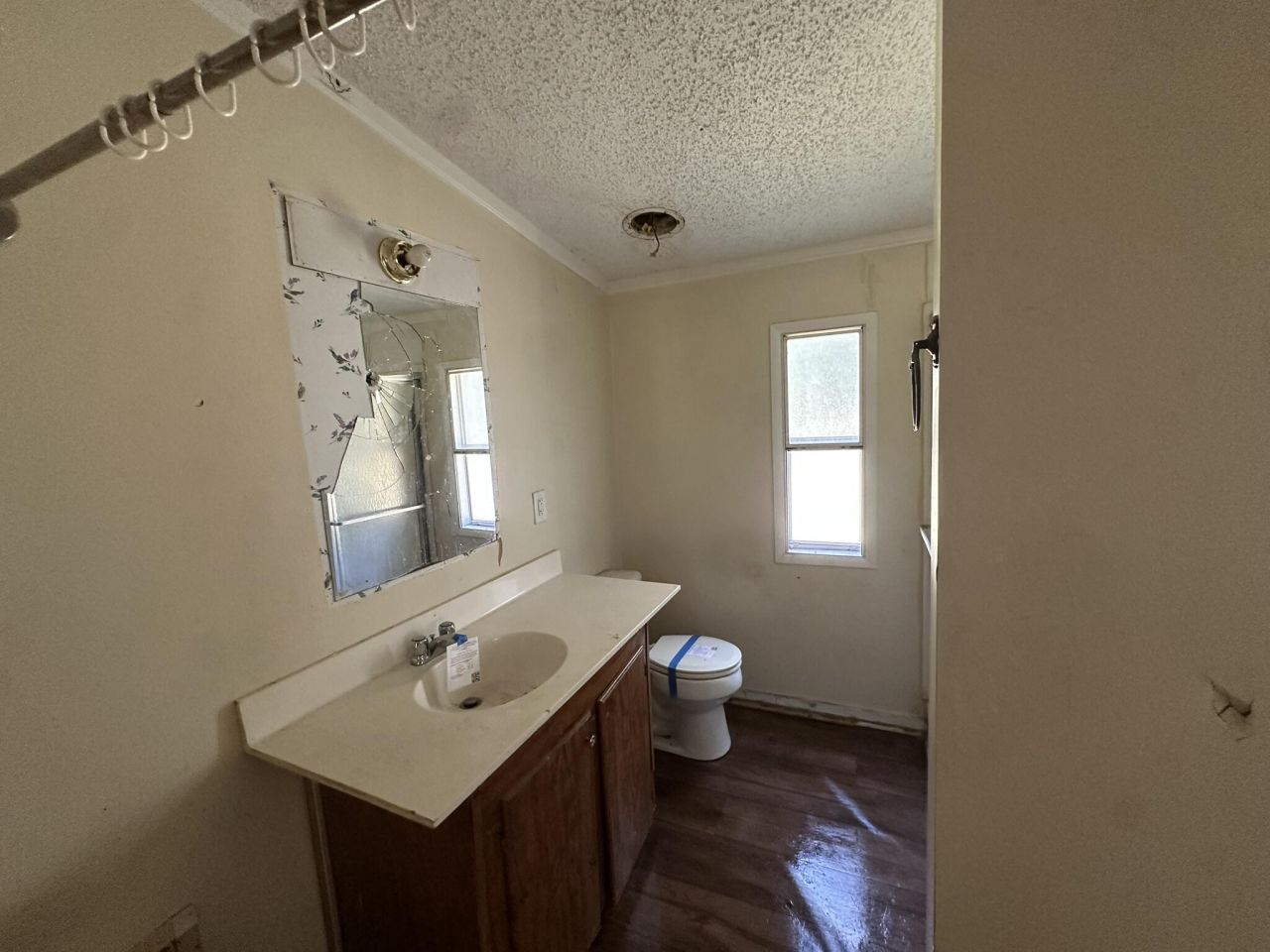 909 Fauling Road Photo 10