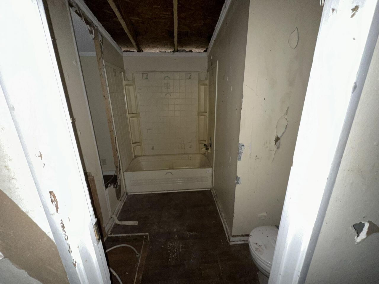 909 Fauling Road Photo 12