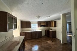 909 Fauling Road photo 4