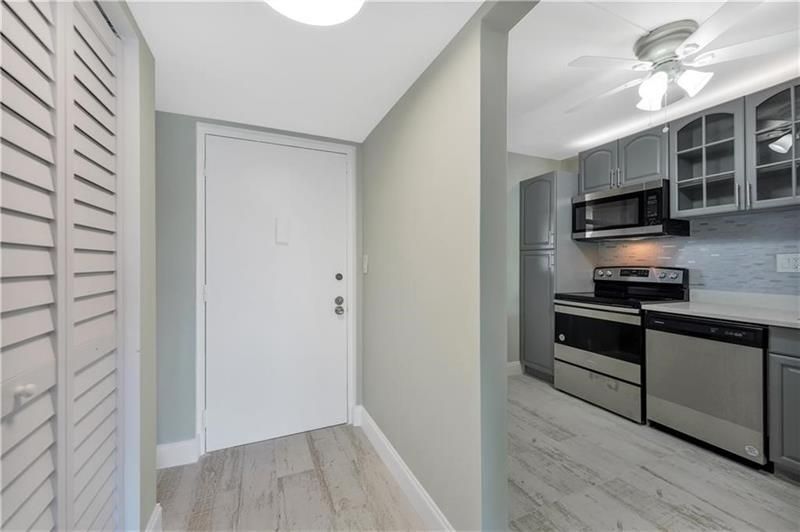 7080 Environ Boulevard, Unit 522, Lauderhill, FL 33319 Photo