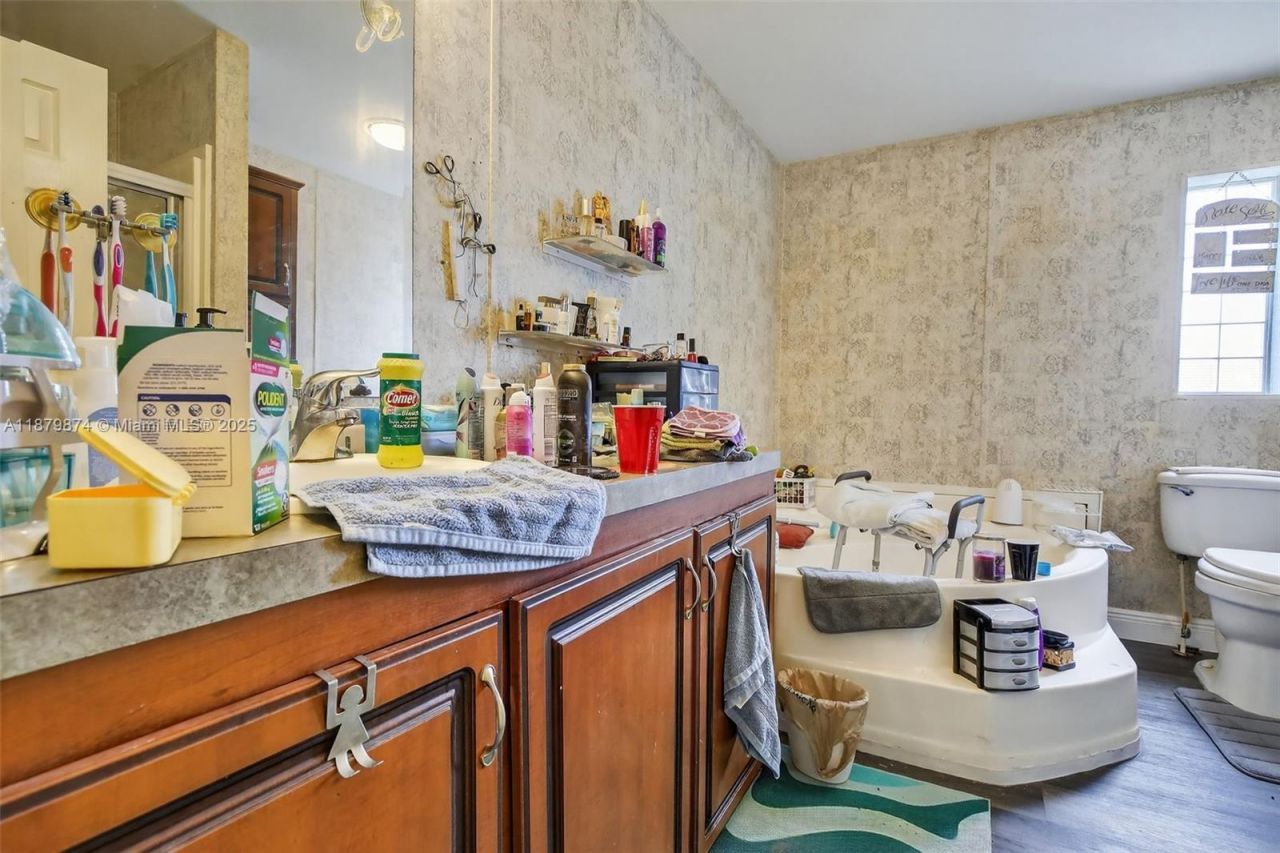 21651 NW 3rd St, Pembroke Pines, FL 33029 Photo