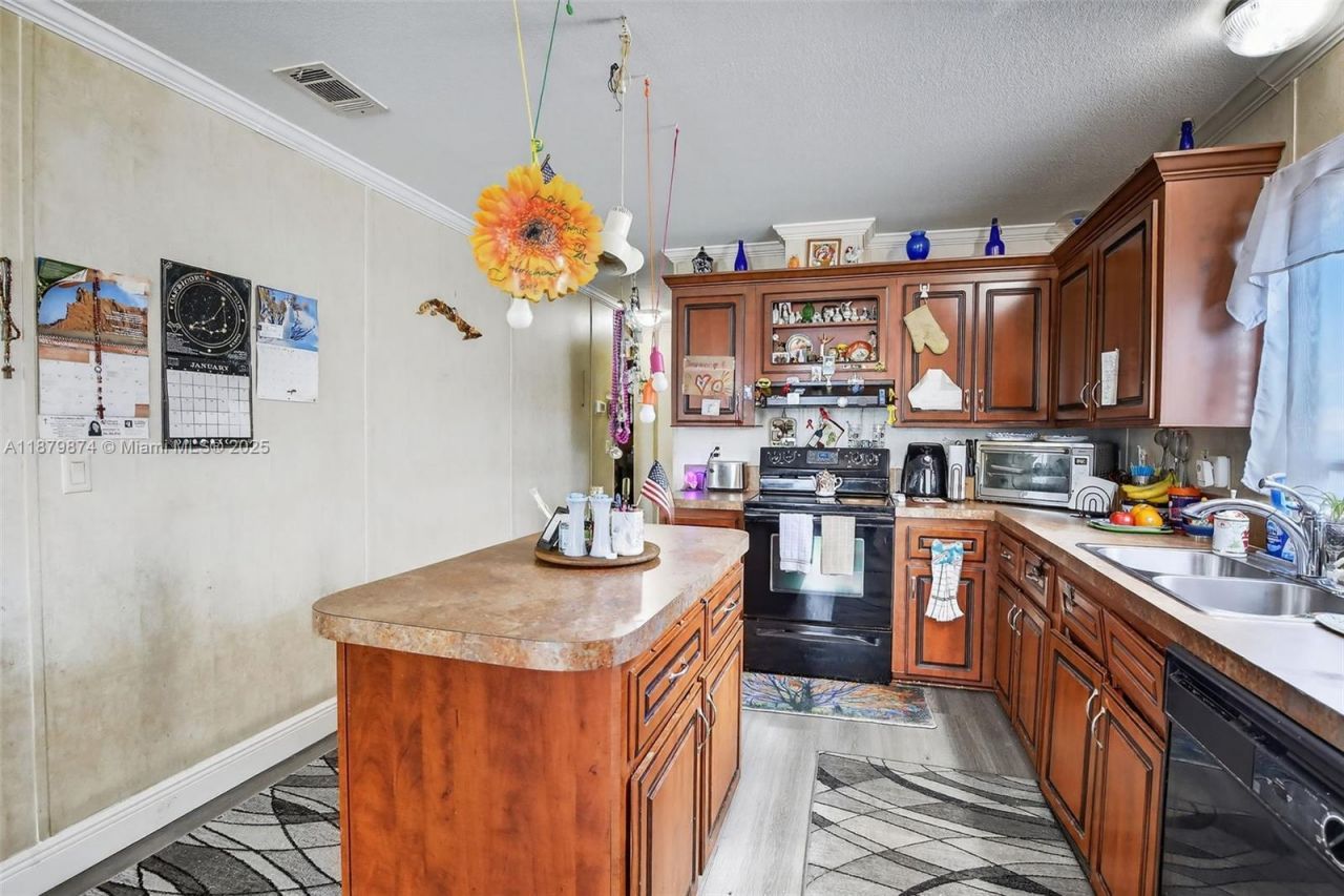 21651 NW 3rd St, Pembroke Pines, FL 33029 Photo