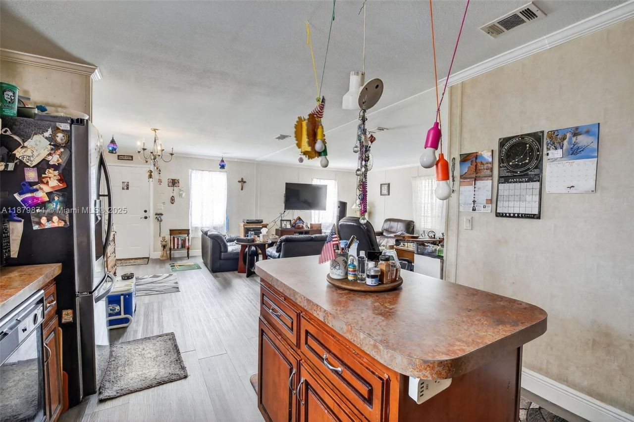 21651 NW 3rd St, Pembroke Pines, FL 33029 Photo