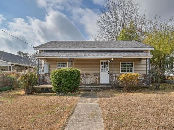 709 Ninth Street, Mena, AR 71953