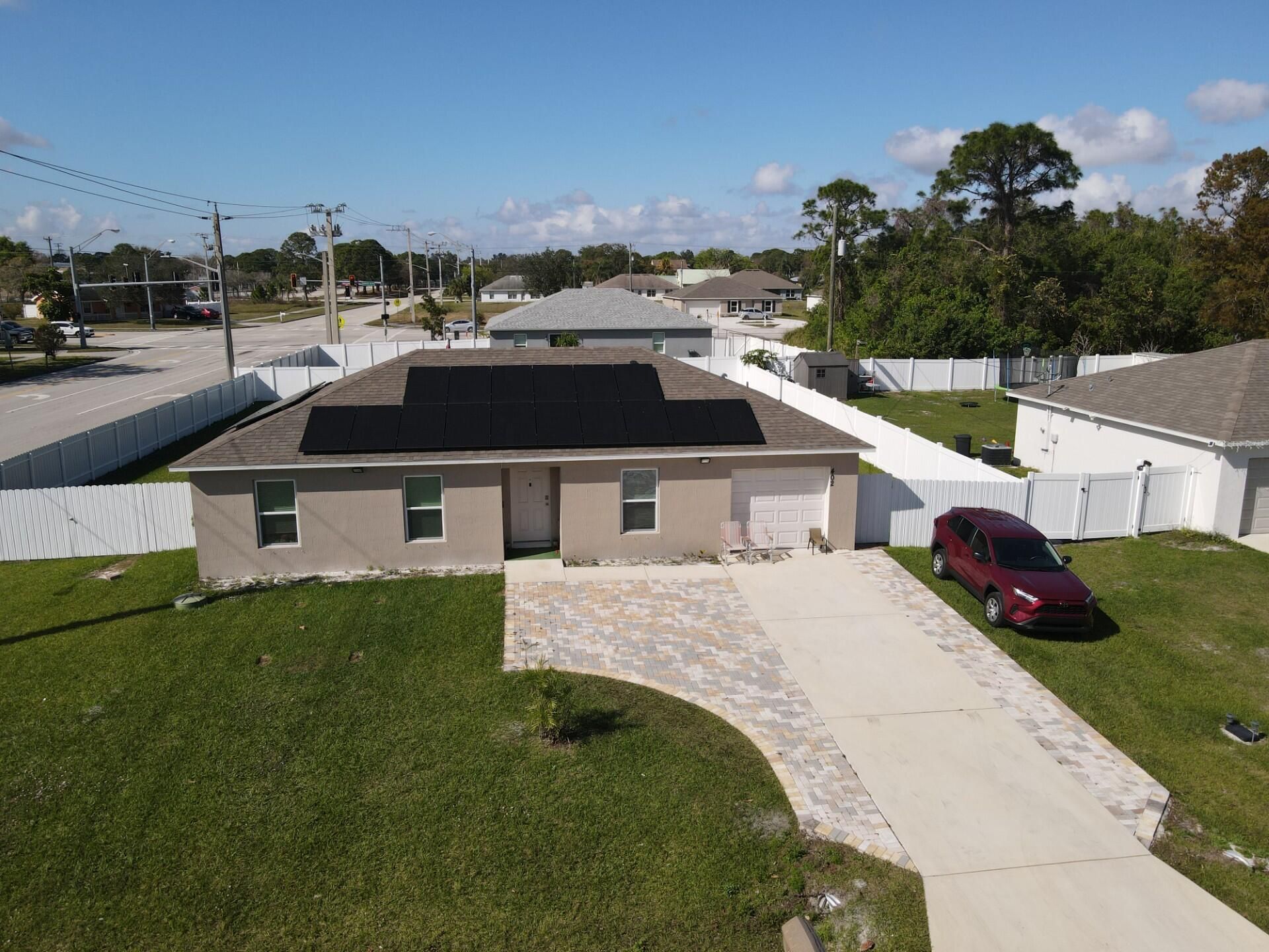 402 NE Mainsail Street, Port Saint Lucie, FL 34983 Photo