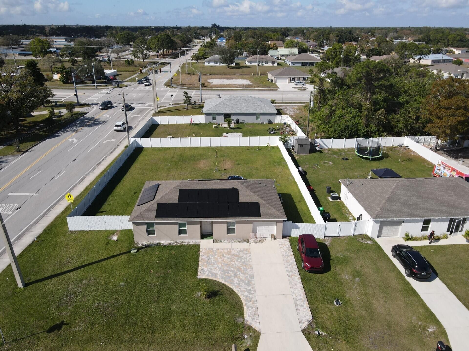 402 NE Mainsail Street, Port Saint Lucie, FL 34983 Photo