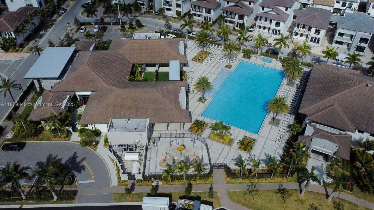 8001 NW 41st St, Unit F-208, Doral, FL 33166 Photo