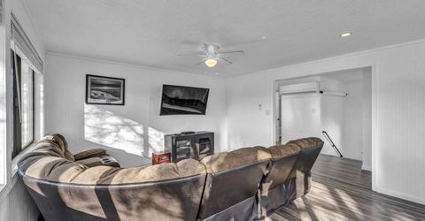 2 Newcombe Avenue, Yerington, NV 89447 Photo