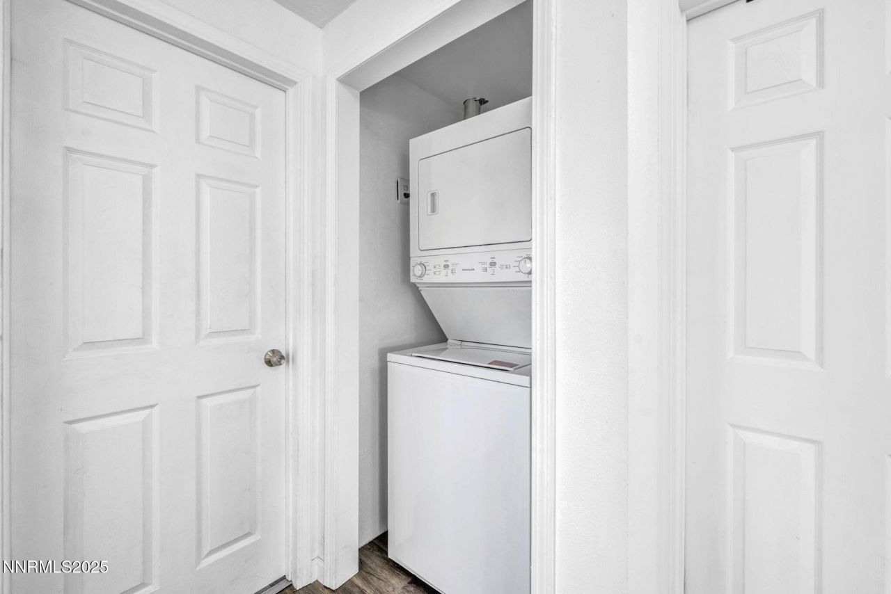 2 Newcombe Avenue, Yerington, NV 89447 Photo