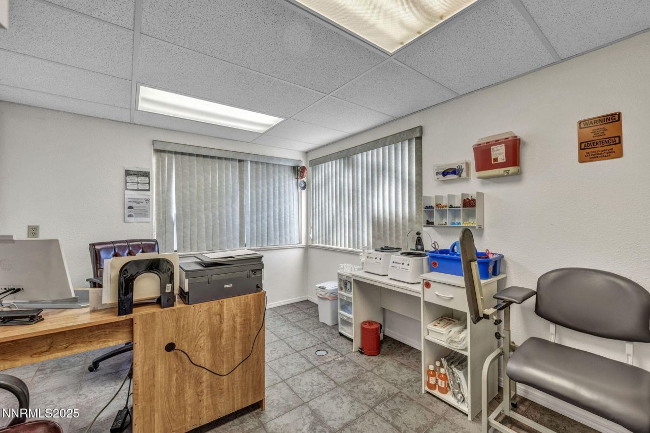 2 Newcombe Avenue, Yerington, NV 89447 Photo