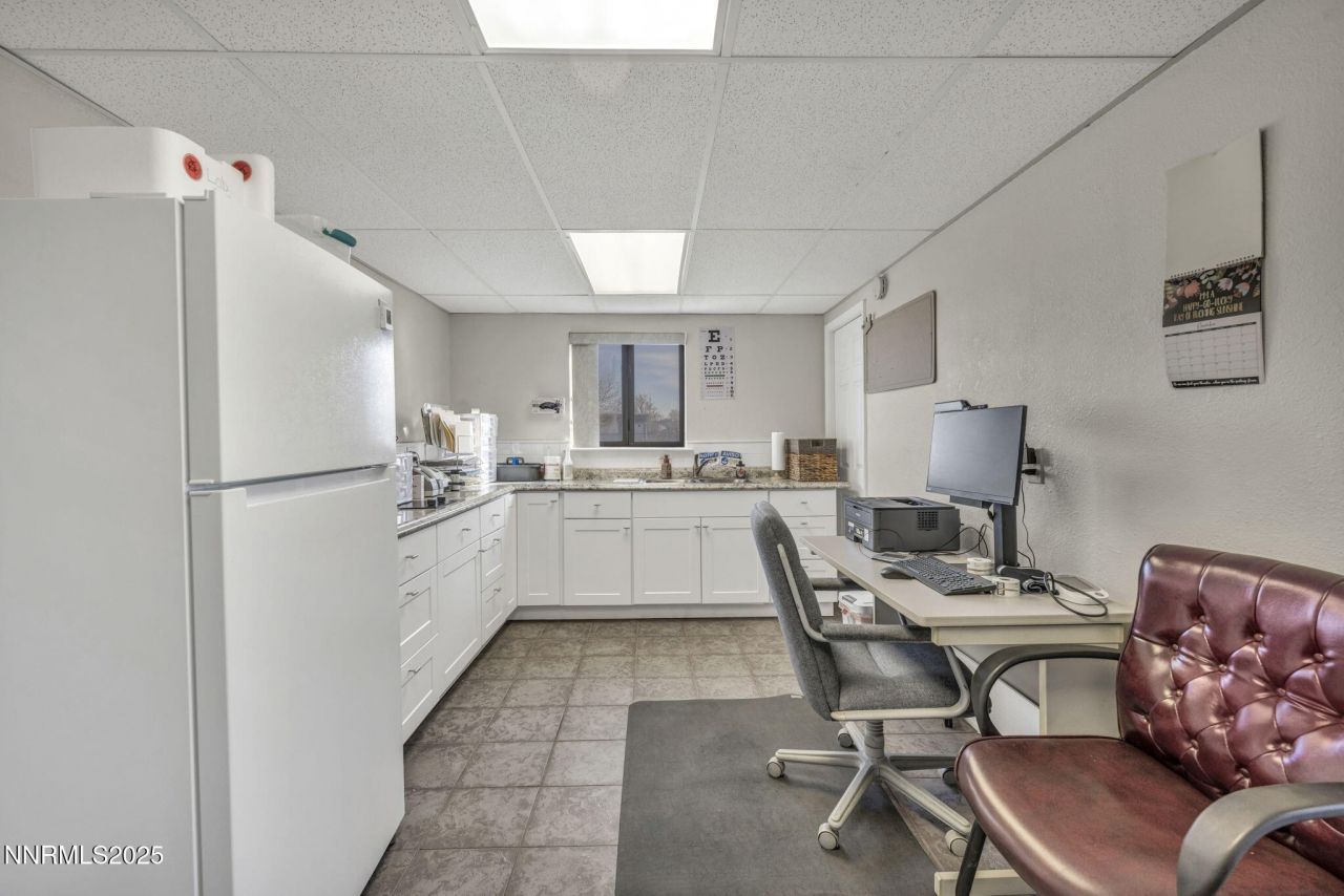 2 Newcombe Avenue, Yerington, NV 89447 Photo