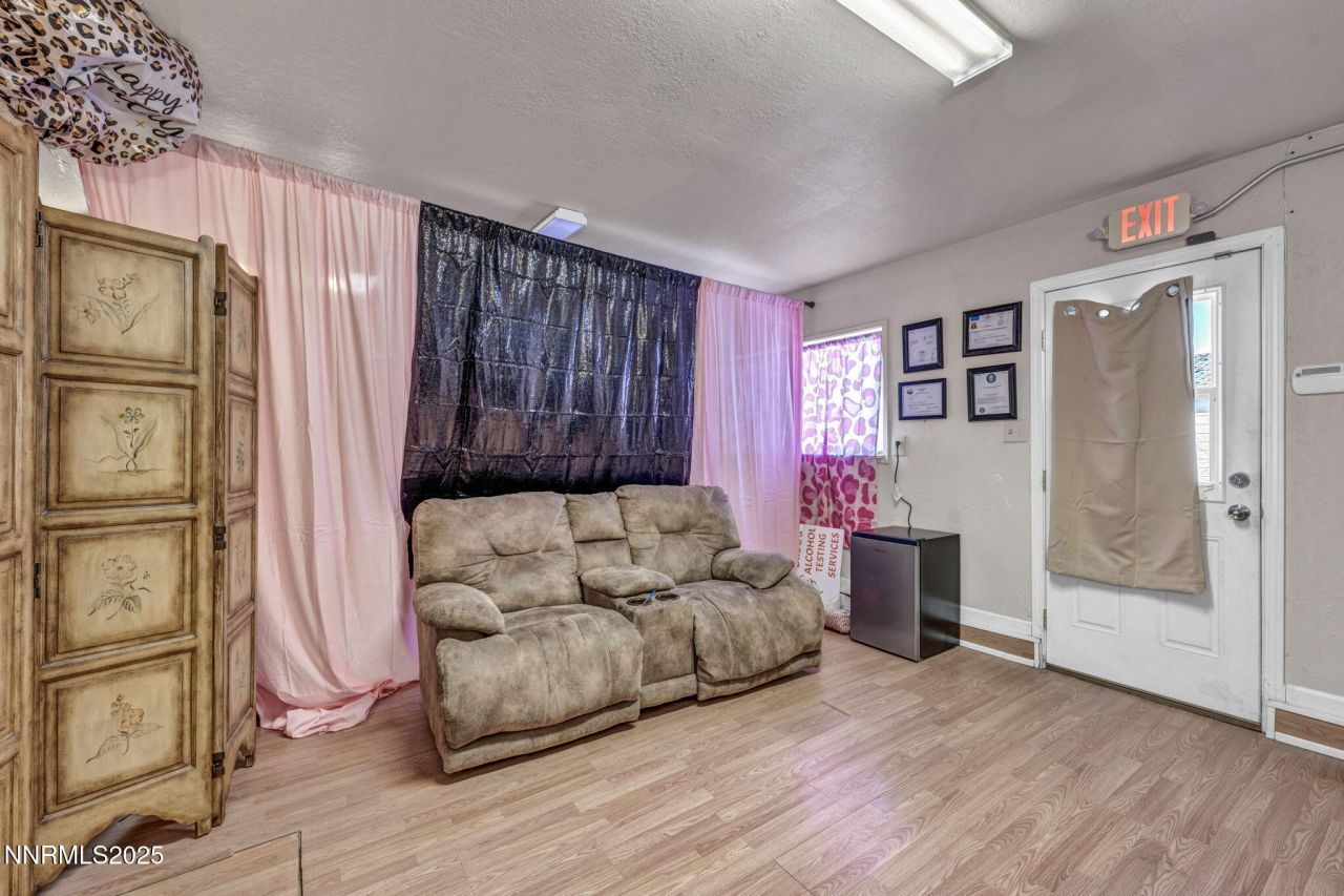 2 Newcombe Avenue, Yerington, NV 89447 Photo