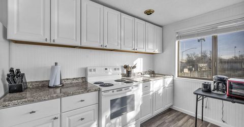 2 Newcombe Avenue, Yerington, NV 89447 Photo