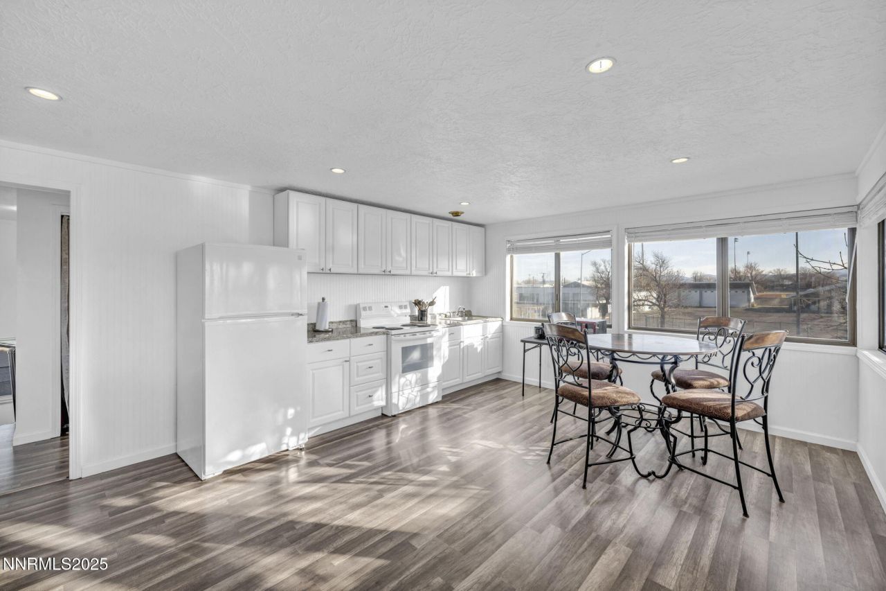 2 Newcombe Avenue, Yerington, NV 89447 Photo