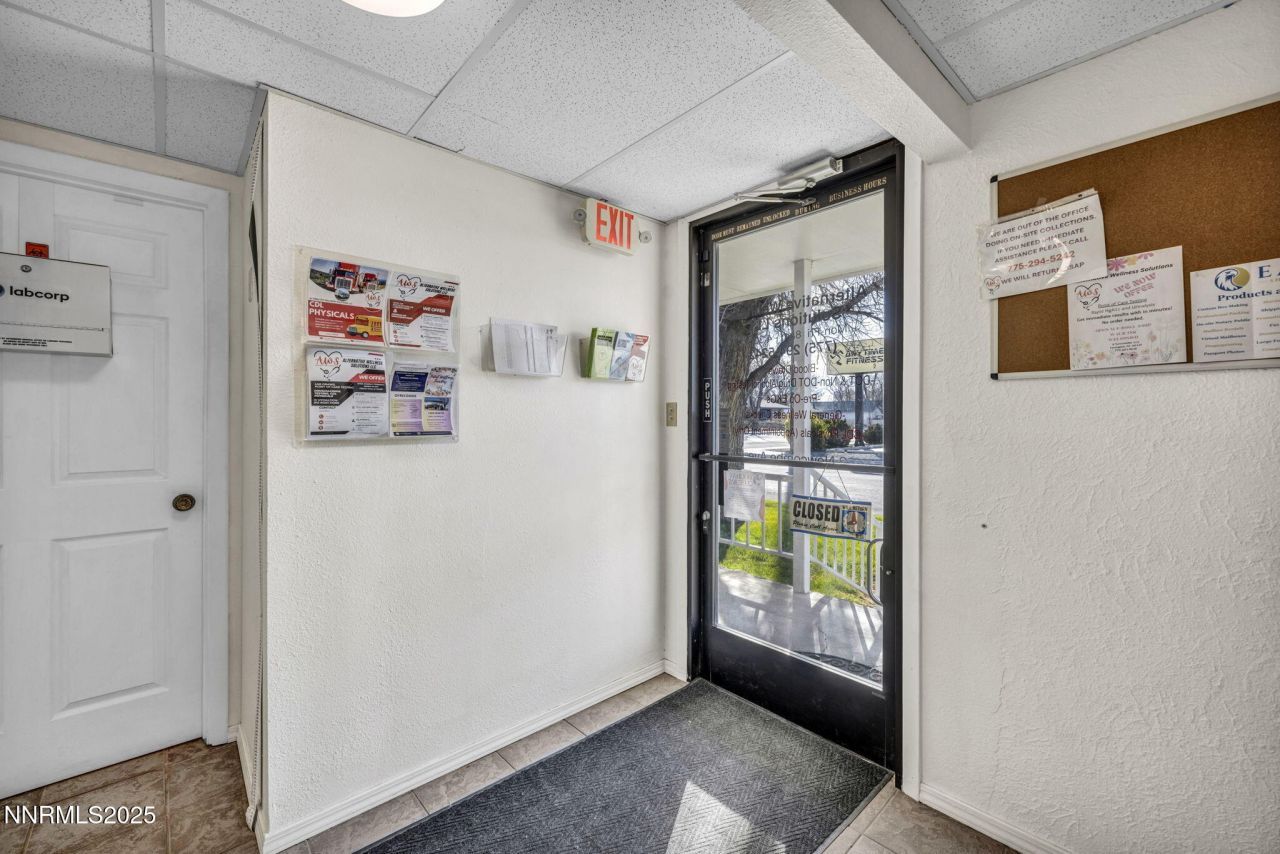 2 Newcombe Avenue, Yerington, NV 89447 Photo