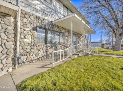 2 Newcombe Avenue, Yerington, NV 89447 Photo