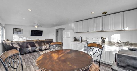 2 Newcombe Avenue, Yerington, NV 89447 Photo