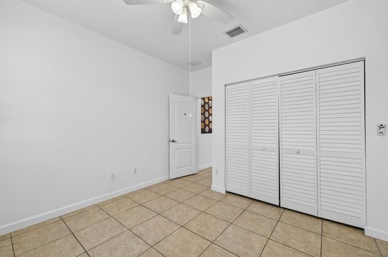 7029 Ambrosia Lane, Unit 606, Naples, FL 34119 Photo
