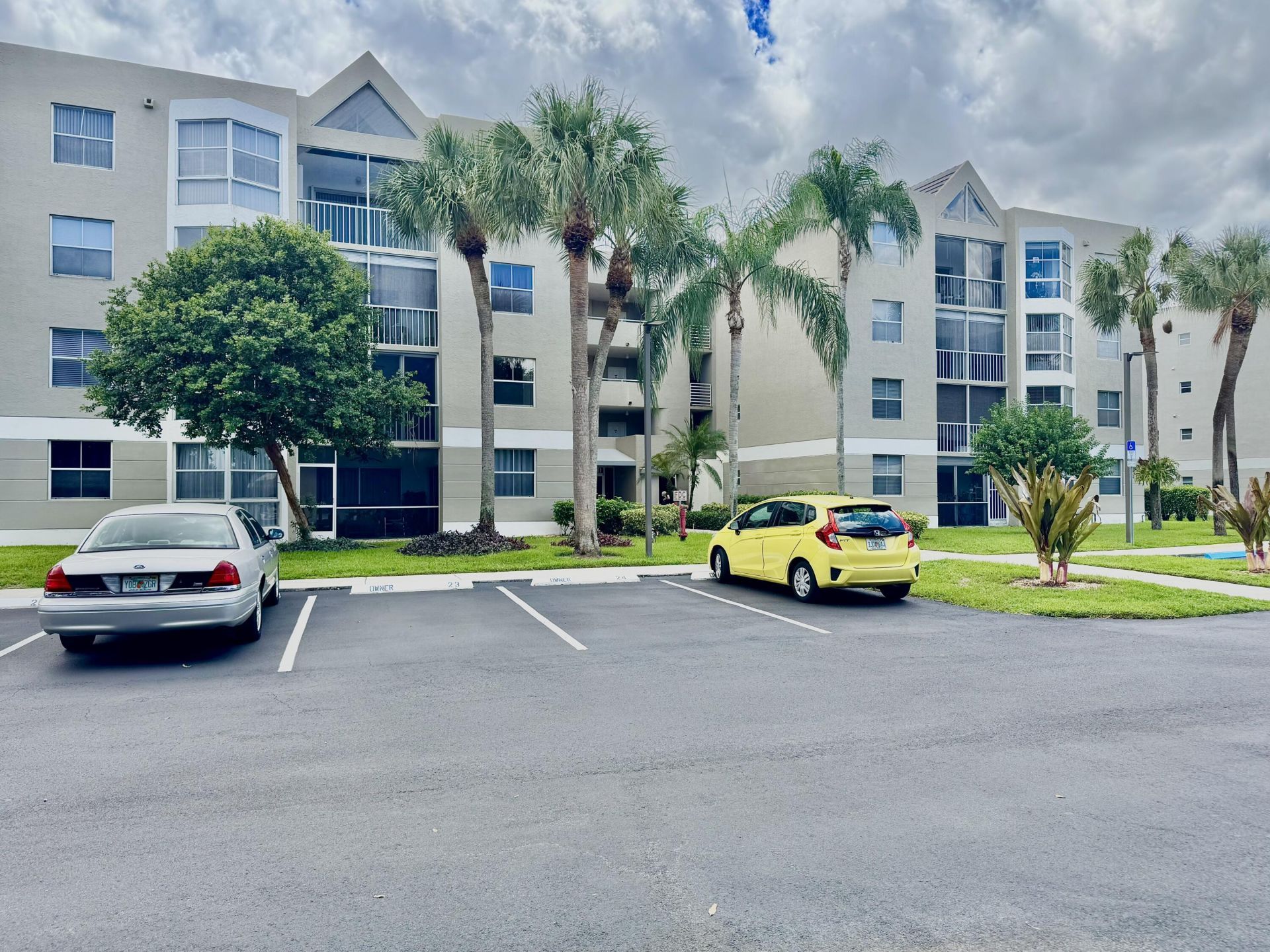 5910 Morningstar Circle, Unit 306, Delray Beach, FL 33484 Photo