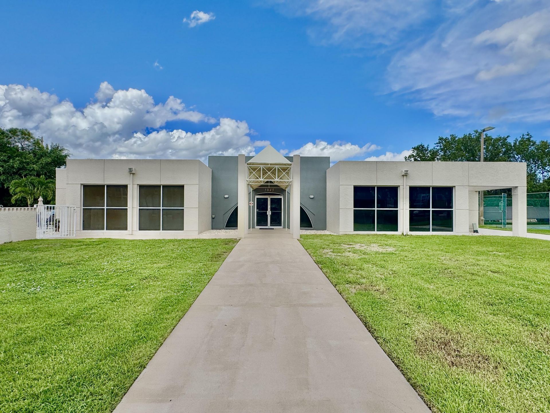 5910 Morningstar Circle, Unit 306, Delray Beach, FL 33484 Photo