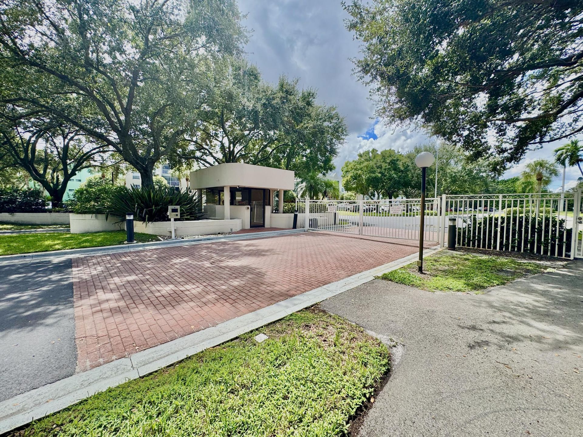 5910 Morningstar Circle, Unit 306, Delray Beach, FL 33484 Photo