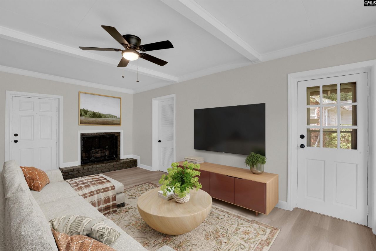 2135 Mockingbird Road Photo 12