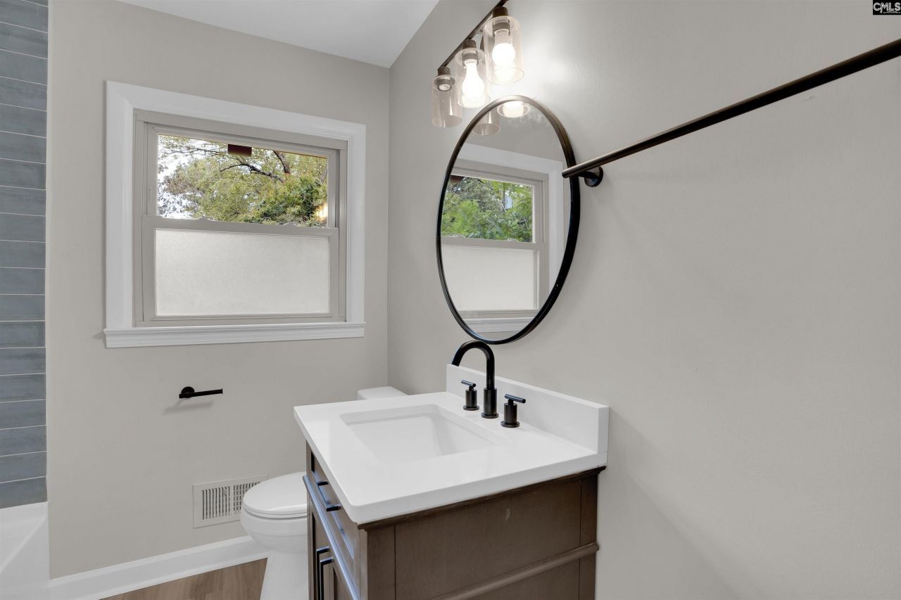 2135 Mockingbird Road Photo 24