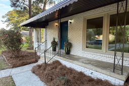 2135 Mockingbird Road photo 4