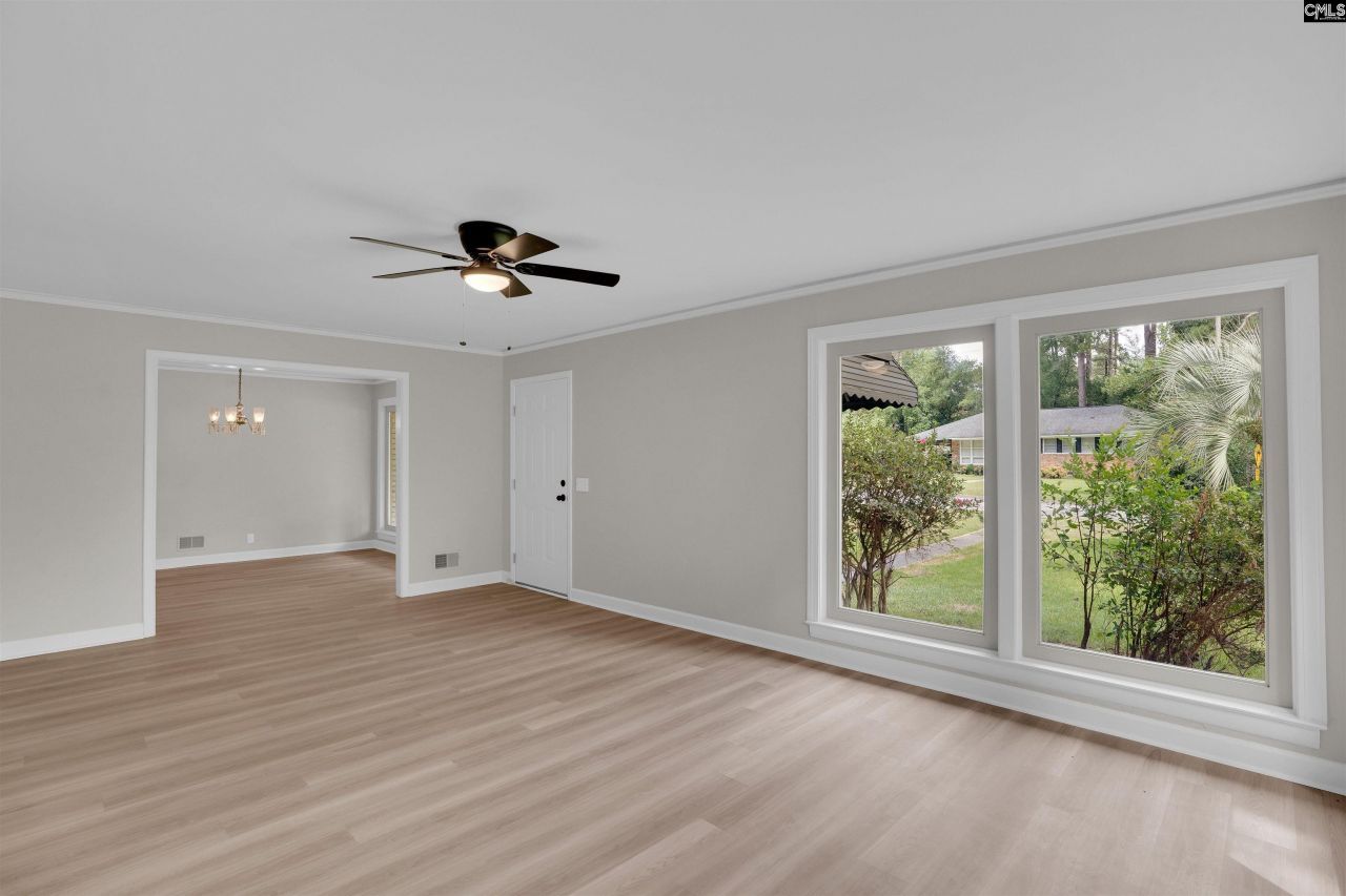 2135 Mockingbird Road Photo 4