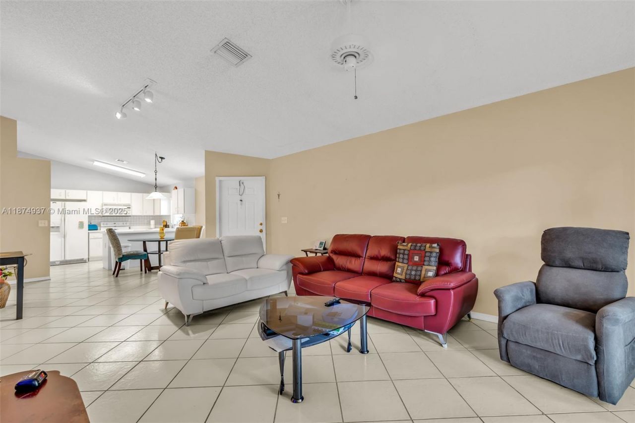 3891 NW 122nd Ter, Sunrise, FL 33323 Photo