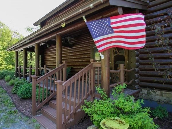 214 Mohawk Trail, Florida, MA 01247