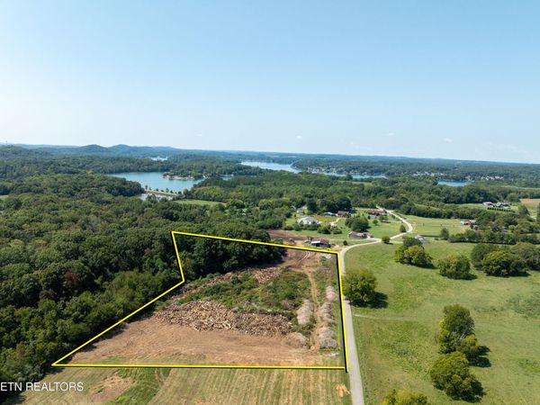 600 Bell View (5 Acres) Rd, Greenback, TN 37742