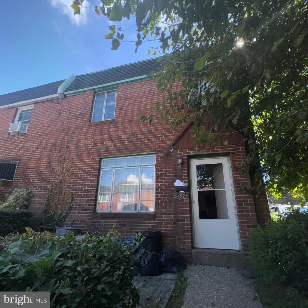 6492 Lensen Street, Philadelphia, PA 19119 Main Photo
