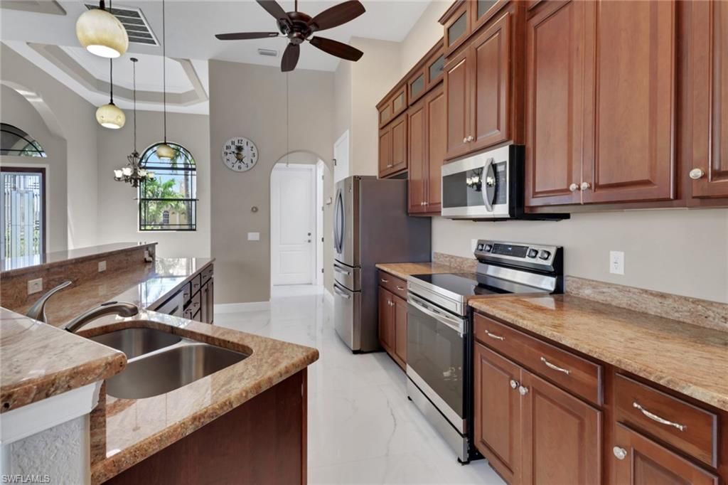 1911 SW 47th St, Cape Coral, FL 33914 Photo