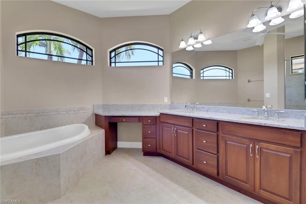 1911 SW 47th St, Cape Coral, FL 33914 Photo