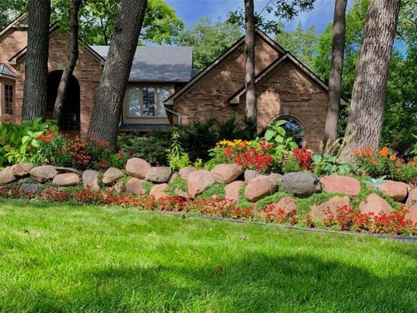 8110 High Point Trail, White Lake Twp, MI 48386