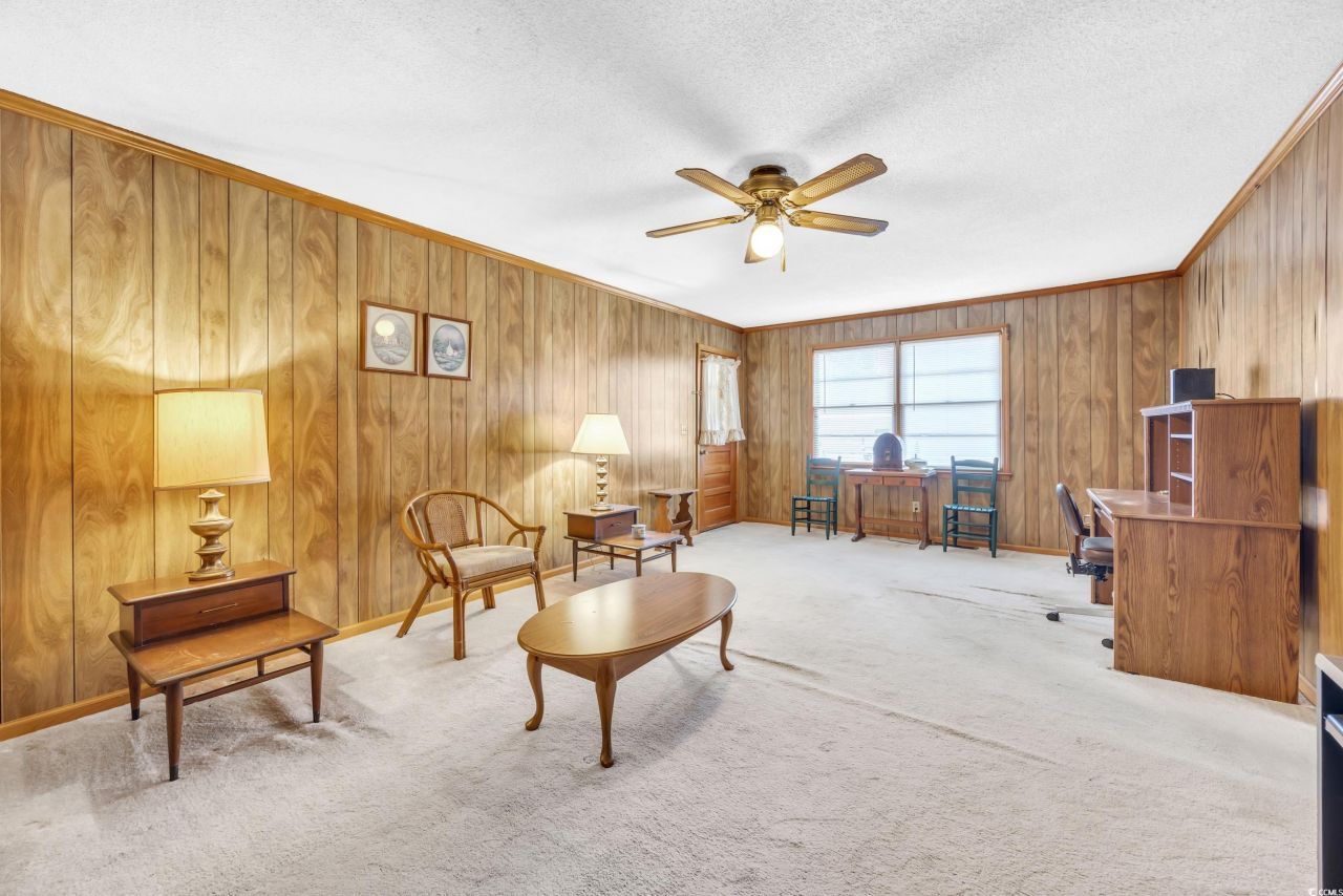 40 W Balsam St. Photo 8