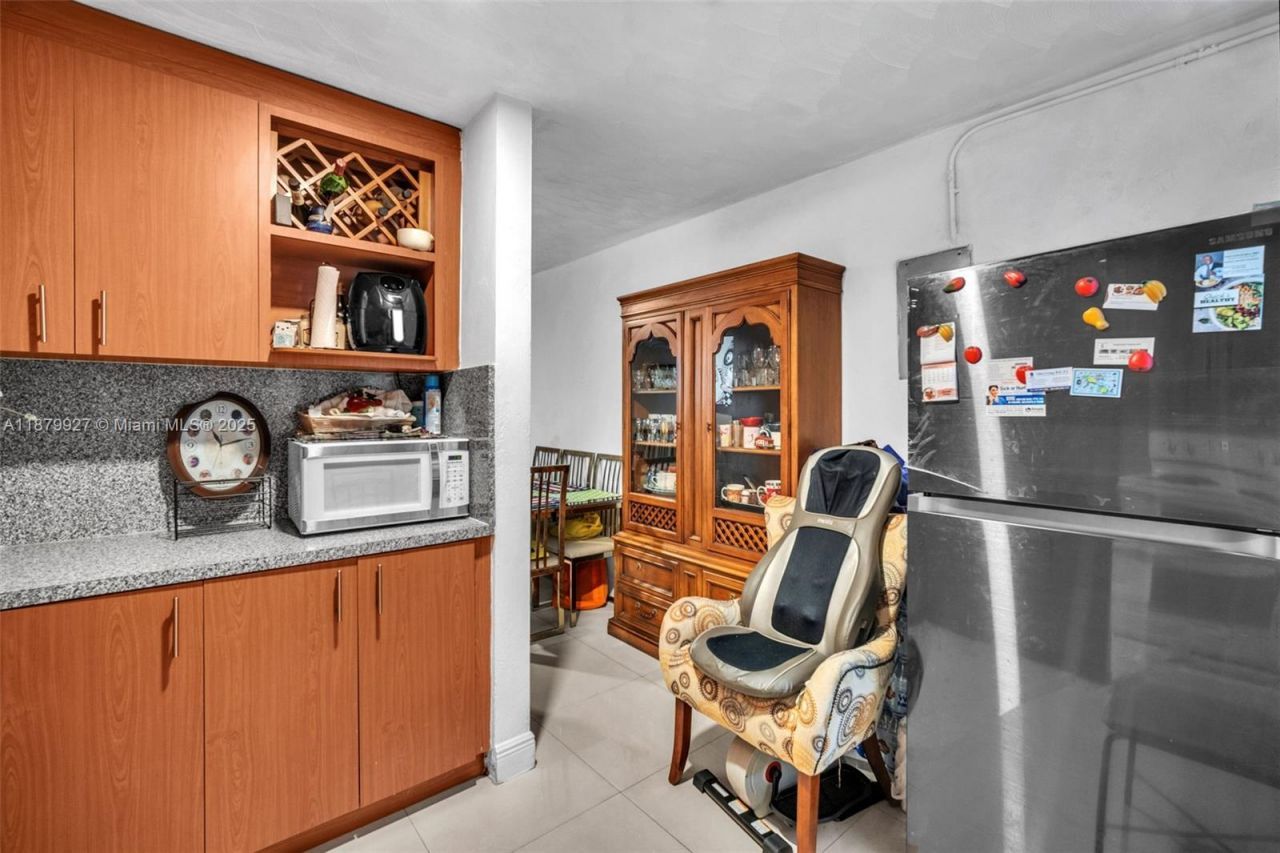 460 NE 132nd St, North Miami, FL 33161 Photo