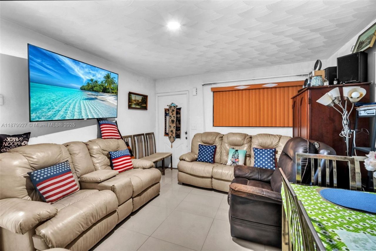 460 NE 132nd St, North Miami, FL 33161 Photo