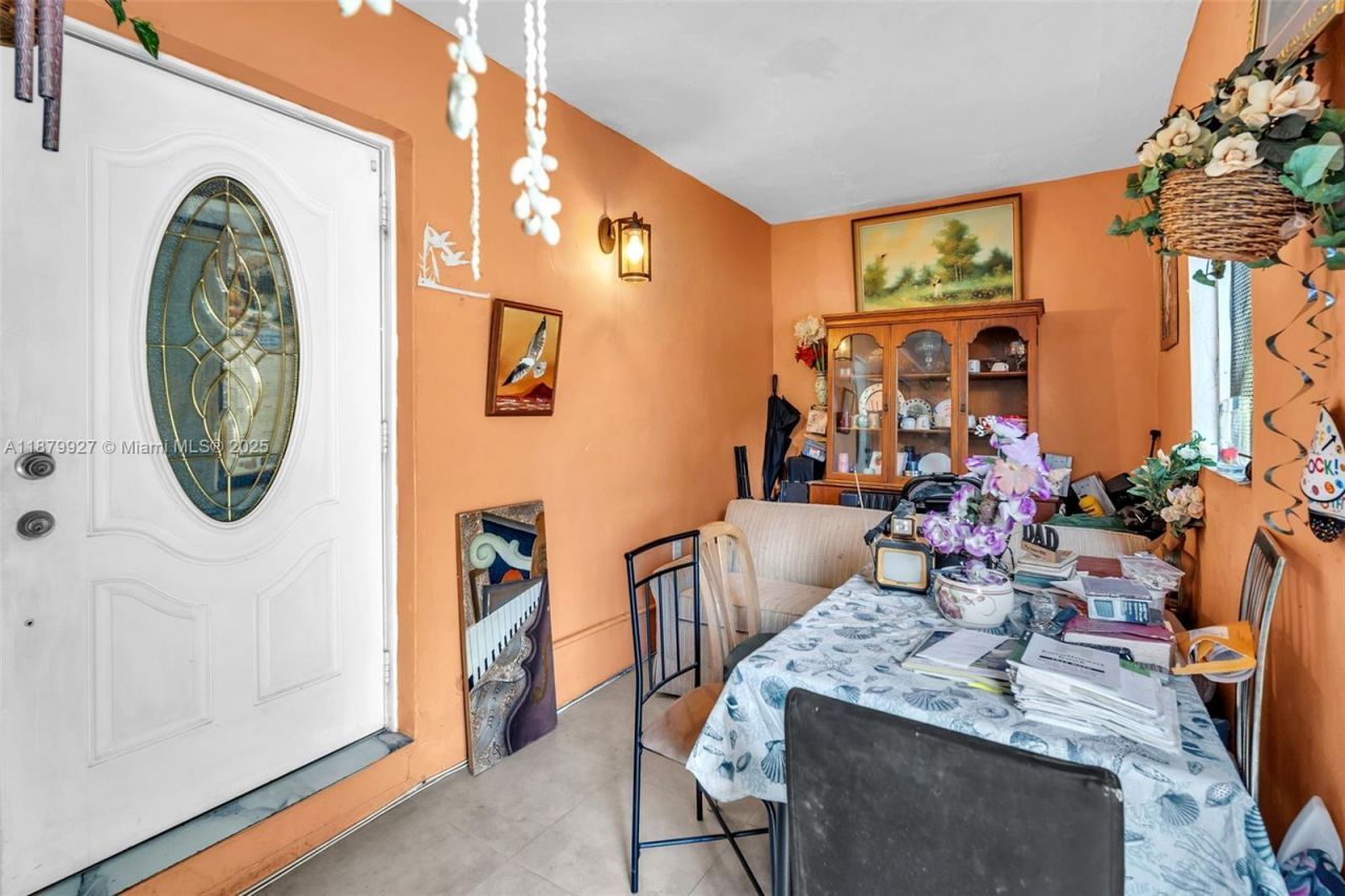 460 NE 132nd St, North Miami, FL 33161 Photo