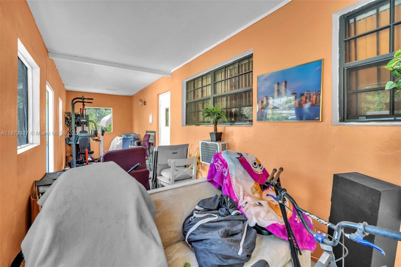 460 NE 132nd St, North Miami, FL 33161 Photo