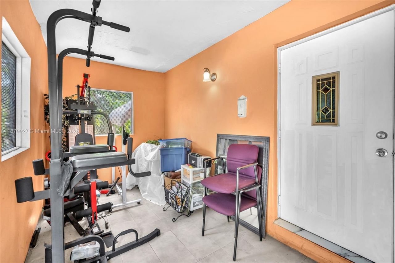 460 NE 132nd St, North Miami, FL 33161 Photo