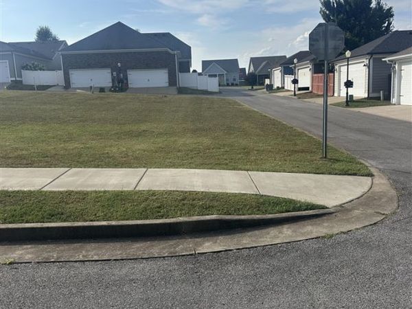 635 Continental Drive Lot 70-5 Traditions, Bowling Green, KY 42103