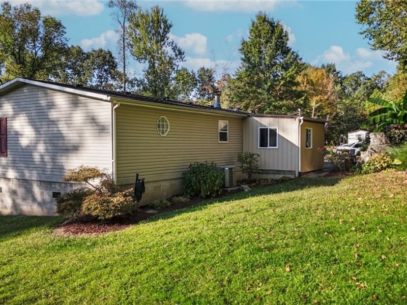 1788 Rosenbush Road, Newport, OH 45768 Photo 4