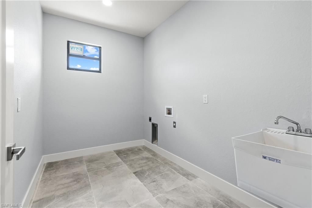 2242 NW 4th St, Cape Coral, FL 33993 Photo