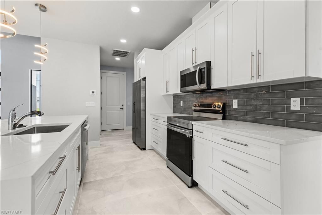 2242 NW 4th St, Cape Coral, FL 33993 Photo