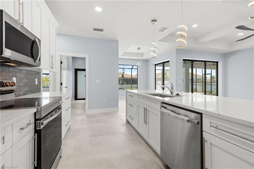 2242 NW 4th St, Cape Coral, FL 33993 Photo