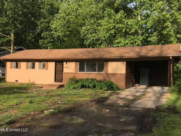 2451 Coronet Place, Jackson, MS 39204