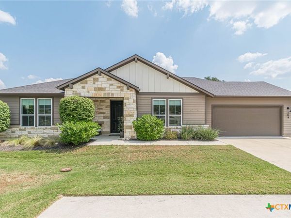 318 Dancing Oak Lane, Unit 104, San Marcos, TX 78666