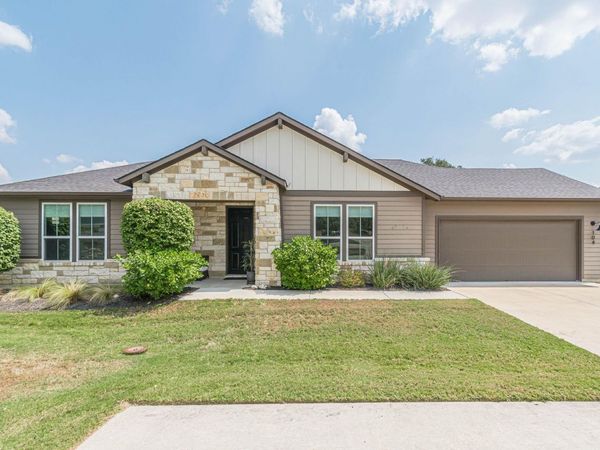 318 Dancing Oak LN, Unit 104, San Marcos, TX 78666